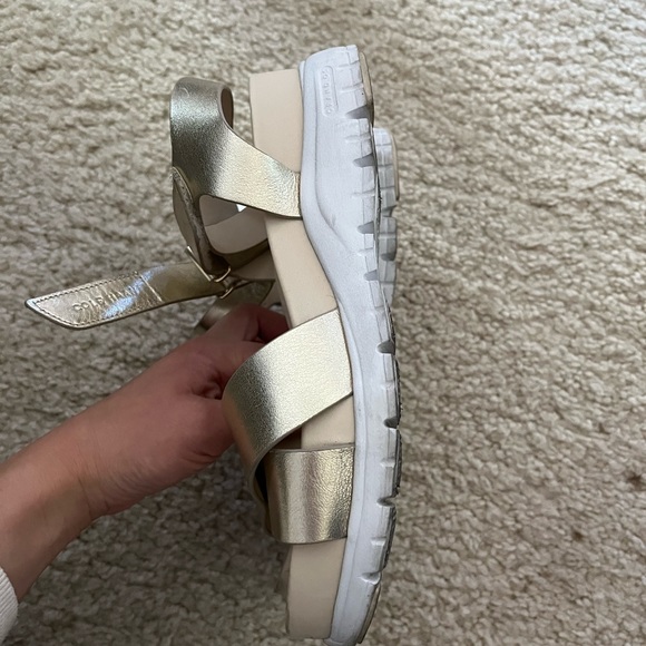 💛 Cole haan zerogrand gold sandal size 6 - Picture 2 of 2